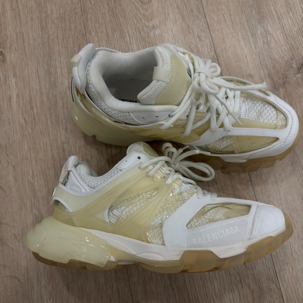 Balenciaga Women's Cream and White Sneakers